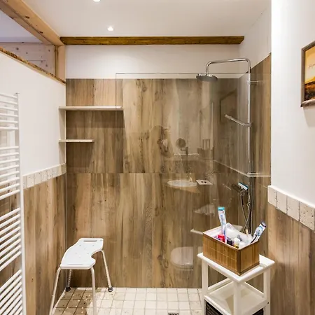 5 Sterne Zirbe Mit Eigener Infrarotsauna Und Whirlpoolbadewanne *