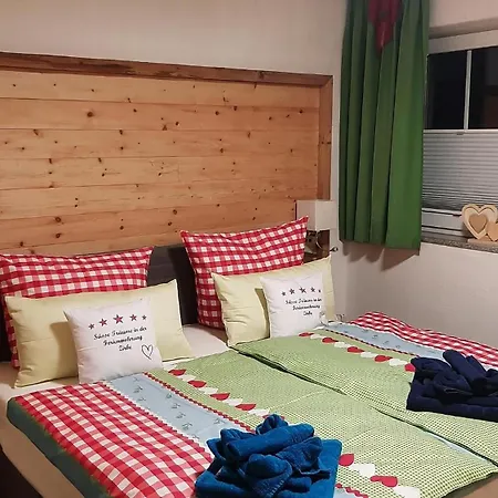 5 Sterne Zirbe Mit Eigener Infrarotsauna Und Whirlpoolbadewanne *