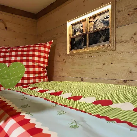 Apartment 5 Sterne Zirbe Mit Eigener Infrarotsauna Und Whirlpoolbadewanne Arnbruck