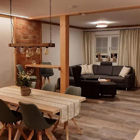5 Sterne Zirbe Mit Eigener Infrarotsauna Und Whirlpoolbadewanne Apartament